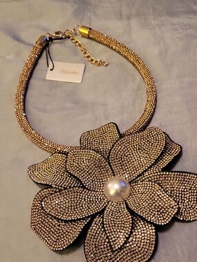 Nstasha Gold Crystal Floral Statement Necklace Ti